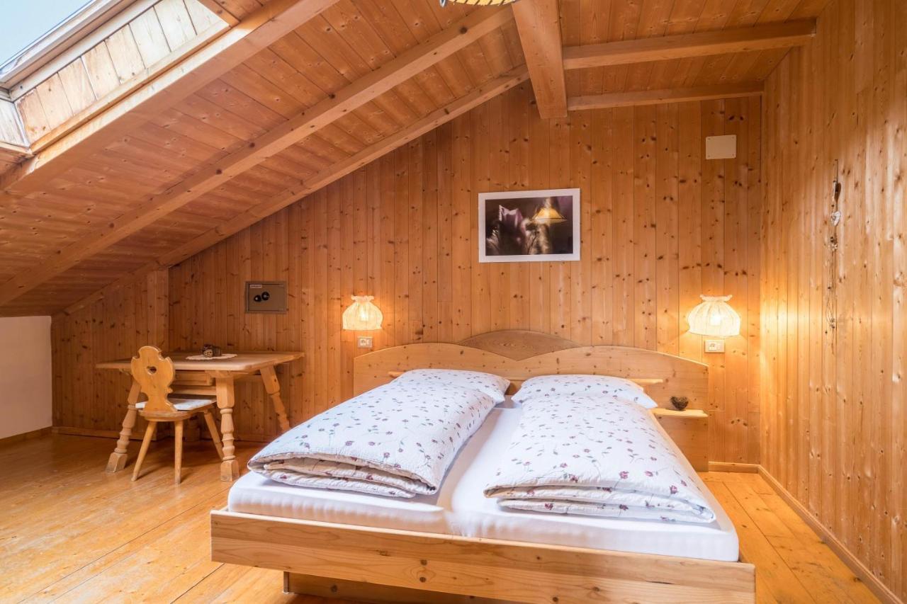 Ferienwohnung Aster Nusserhof アヴェレンゴ エクステリア 写真